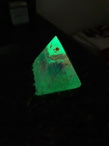 Christmas garland pyramid that lights up and glows