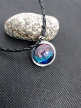 Load image into Gallery viewer, Resin Petri Necklaces